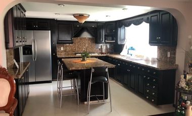 PRECIOSA RESIDENCIA EN VENTA!! SOLO A  10 MIN DE SANTA FE