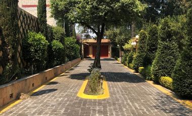 RESIDENCIA EN VENTA!! SOLO A  10 MIN DE SANTA FE