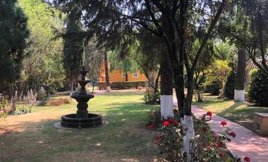 RESIDENCIA EN VENTA!! SOLO A  10 MIN DE SANTA FE