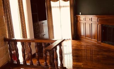 RESIDENCIA EN VENTA!! SOLO A  10 MIN DE SANTA FE