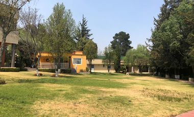 RESIDENCIA EN VENTA!! SOLO A  10 MIN DE SANTA FE