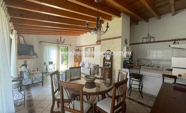 CASA EN RENTA AMUEBLADA  EN LAS VILLITAS TEQUISQUIAPAN evelyn