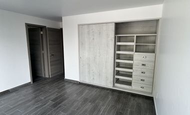 Casa en Renta, Ciudad Satélite, 5 Recamaras