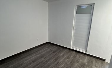 Casa en Renta, Ciudad Satélite, 5 Recamaras