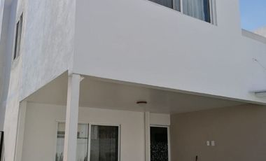 Casa en Renta. Foresta, Metepec