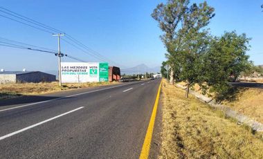 terreno en renta ubicado sobre la Autopista Morelia- Patzcuaro