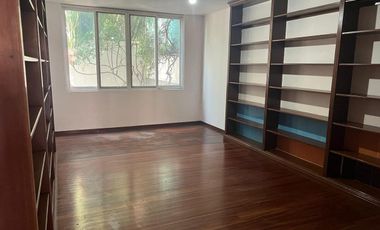 HERMOSA RESIDENCIA EN VENTA JARDINES DEL BOSQUE