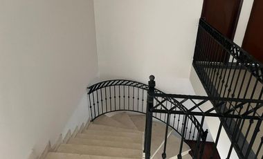 HERMOSA RESIDENCIA EN VENTA JARDINES DEL BOSQUE