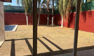 HERMOSA RESIDENCIA EN VENTA JARDINES DEL BOSQUE