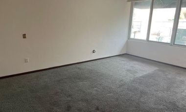 HERMOSA RESIDENCIA EN VENTA JARDINES DEL BOSQUE