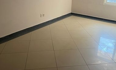 HERMOSA RESIDENCIA EN VENTA JARDINES DEL BOSQUE