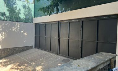 HERMOSA RESIDENCIA EN VENTA JARDINES DEL BOSQUE