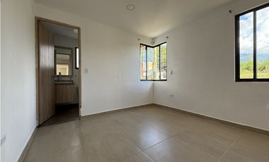 VENTA CASA CAMPESTRE EN CONJUNTO-LA BELLA- CALARCA