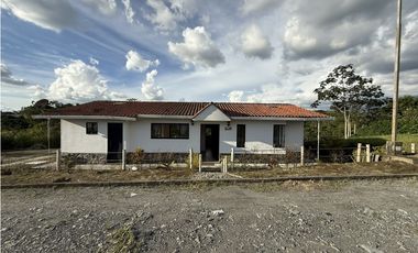 VENTA CASA CAMPESTRE EN CONJUNTO-LA BELLA- CALARCA