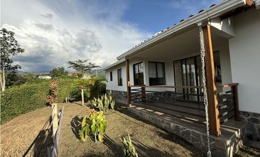 VENTA CASA CAMPESTRE EN CONJUNTO-LA BELLA- CALARCA