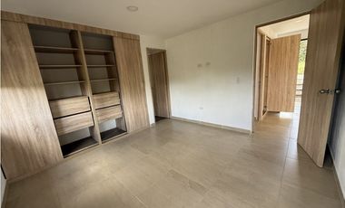 VENTA CASA CAMPESTRE EN CONJUNTO-LA BELLA- CALARCA