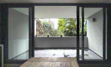 VENTA CASA REMODELADA EN CONDOMINIO (CERRADA) HERRADURA DOBLE SEGURIDAD CON JARDIN