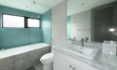 VENTA CASA REMODELADA EN CONDOMINIO (CERRADA) HERRADURA DOBLE SEGURIDAD CON JARDIN