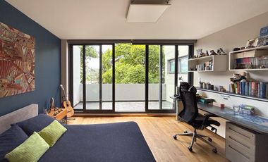 VENTA CASA REMODELADA EN CONDOMINIO (CERRADA) HERRADURA DOBLE SEGURIDAD CON JARDIN