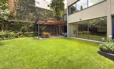 VENTA CASA REMODELADA EN CONDOMINIO (CERRADA) HERRADURA DOBLE SEGURIDAD CON JARDIN