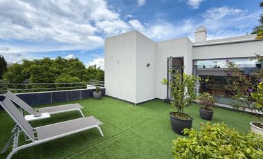 VENTA CASA REMODELADA EN CONDOMINIO (CERRADA) HERRADURA DOBLE SEGURIDAD CON JARDIN