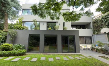 VENTA CASA REMODELADA EN CONDOMINIO (CERRADA) HERRADURA DOBLE SEGURIDAD CON JARDIN