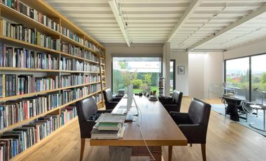 VENTA CASA REMODELADA EN CONDOMINIO (CERRADA) HERRADURA DOBLE SEGURIDAD CON JARDIN