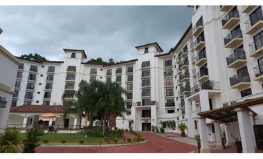 EMBASSY VILLAGE. AMPLIO APARTAMENTO