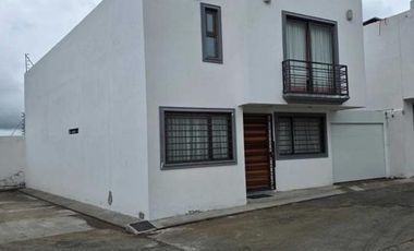RENTA DE CASA DENTRO DE PRIVADA EN CACALOMACAN TOLUCA
