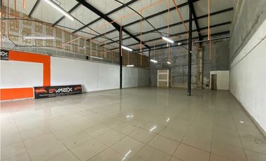 LOCAL /JUAN DIAZ / CRYSTAL PLAZA / 200M / PLANTA BAJA / VACIO