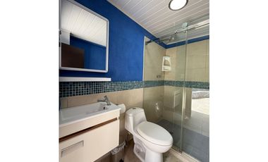 VENTA DE CASA EN VERSALLES REMODELADA CON PISCINA COSTA SUR
