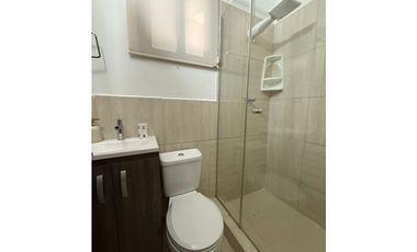 VENTA DE CASA EN VERSALLES REMODELADA CON PISCINA COSTA SUR