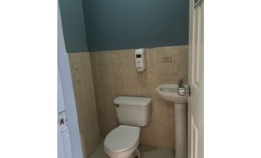 Alquilo Bodega en Vía Cincuentenario