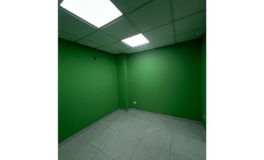 Alquilo Bodega en Vía Cincuentenario