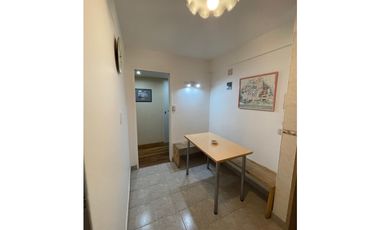 VENTA 2 Amb. C/Dep y Cochera. Balcón saliente. RETASADO