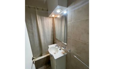 VENTA 2 Amb. C/Dep y Cochera. Balcón saliente. RETASADO