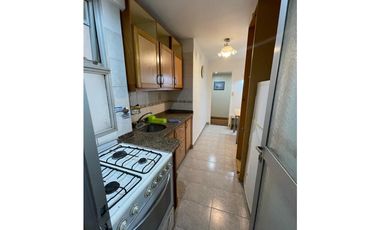 VENTA 2 Amb. C/Dep y Cochera. Balcón saliente. RETASADO