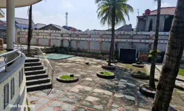 Country Club, Perum Gema Pesona Depok, Jl. Tole Iskandar Depok