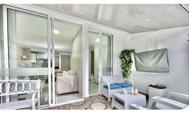 SE VENDE CASA DE DOS NIVELES CON JACUZZI EN EL CASTILLO JAMUNDI