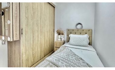 SE VENDE CASA DE DOS NIVELES CON JACUZZI EN EL CASTILLO JAMUNDI