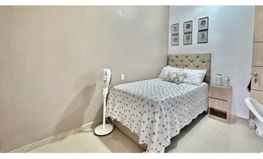 SE VENDE CASA DE DOS NIVELES CON JACUZZI EN EL CASTILLO JAMUNDI