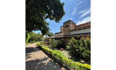 Finca campestre de lujo amoblada en venta Rozo Palmira Valle Colombia