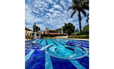 Finca campestre de lujo amoblada en venta Rozo Palmira Valle Colombia