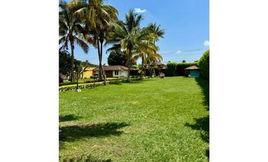 Finca campestre de lujo amoblada en venta Rozo Palmira Valle Colombia
