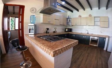 Finca campestre de lujo amoblada en venta Rozo Palmira Valle Colombia