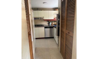 EXCELENTE APARTAMENTO POBLADO PARTE BAJA 230mt2 INCLUYENDO 3 TERRAZAS