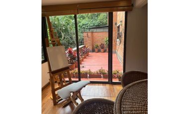 EXCELENTE APARTAMENTO POBLADO PARTE BAJA 230mt2 INCLUYENDO 3 TERRAZAS