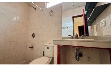 Casa bifamiliar de dos pisos en venta - Barrio Bizerta Palmira Valle