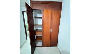 SE ALQUILA APARTAESTUDIO EN PINARES