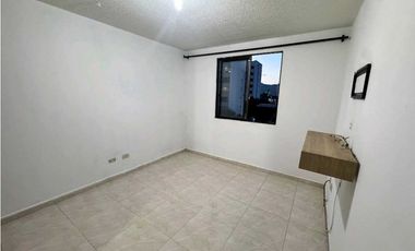 SE ALQUILA APARTAESTUDIO EN PINARES